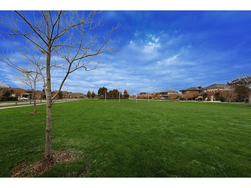 74 Wurundjeri Blvd, Berwick VIC 3806