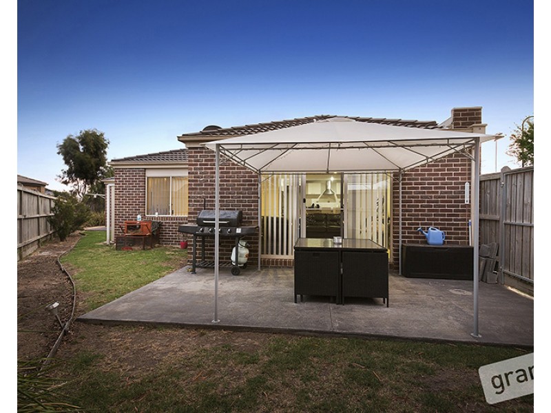 1 Roseville Crt, Berwick VIC 3806