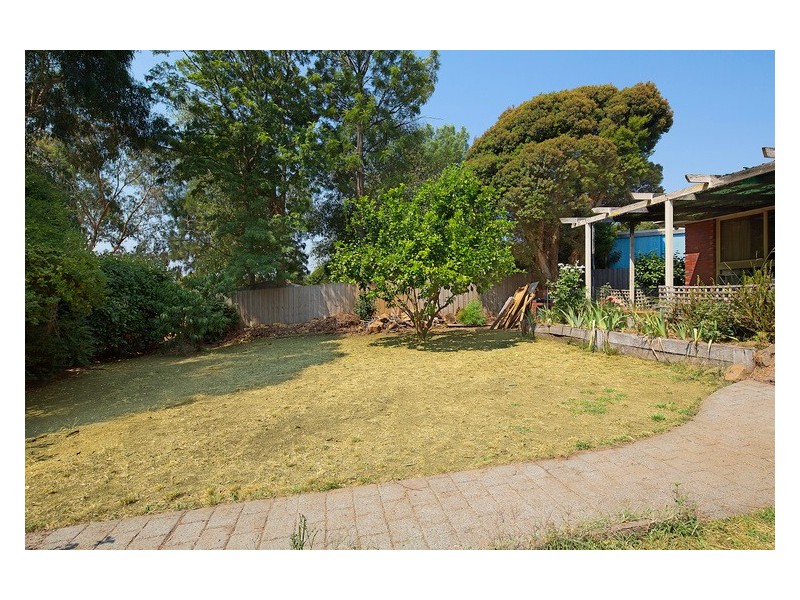 5 Ravensthorpe Crescent, Narre Warren VIC 3805