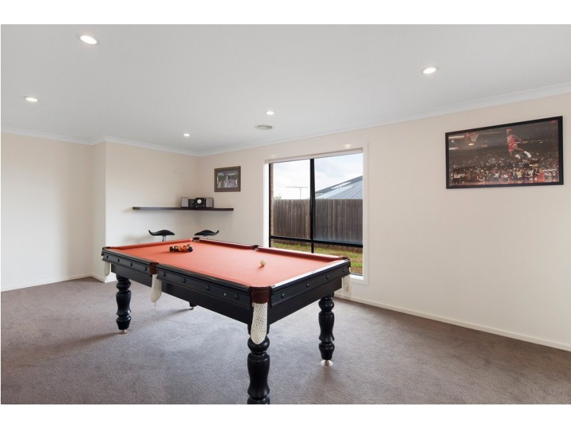 4 Daventry Court, Berwick VIC 3806