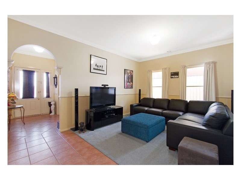 89 Bemersyde Drive, Berwick VIC 3806