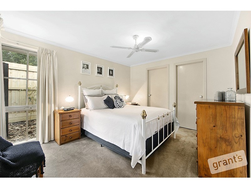 21 Hedgeley Drive, Berwick VIC 3806