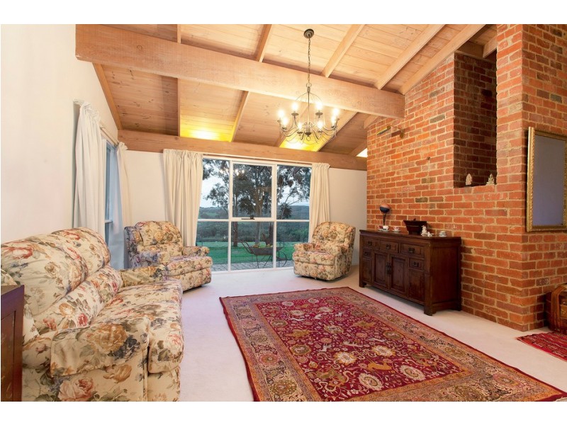 25 Walford Road, Beaconsfield Upper VIC 3808
