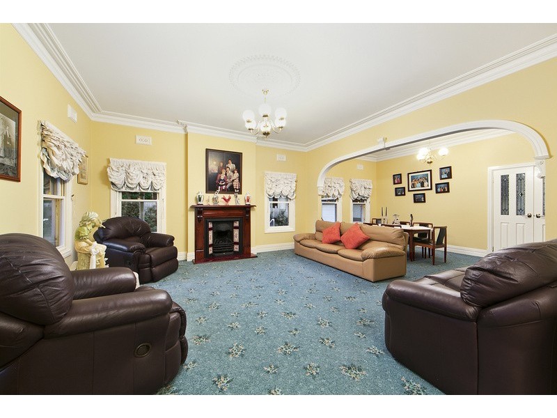 4 Hilda Court, Berwick VIC 3806