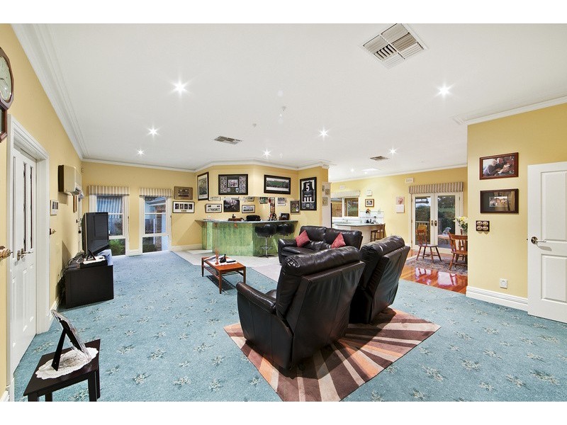 4 Hilda Court, Berwick VIC 3806