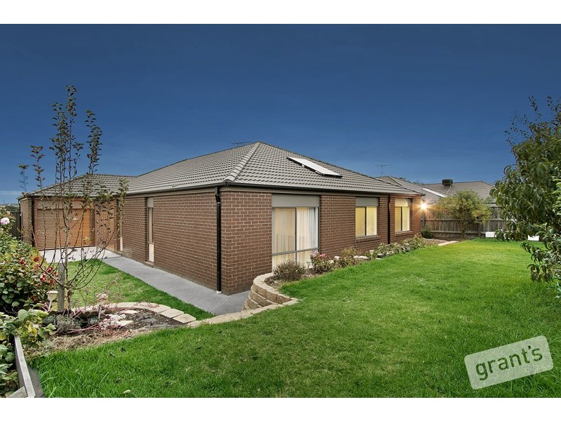 74 Grices Road, Berwick VIC 3806