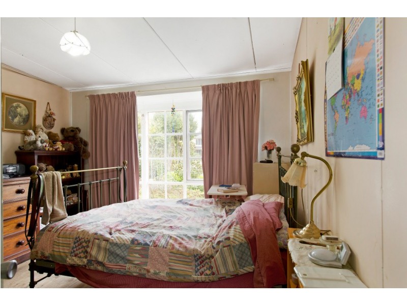 8 Castlegate Place, Berwick VIC 3806