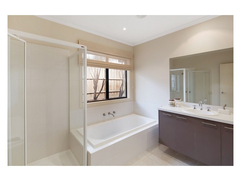 7 Clendon Street, Berwick VIC 3806