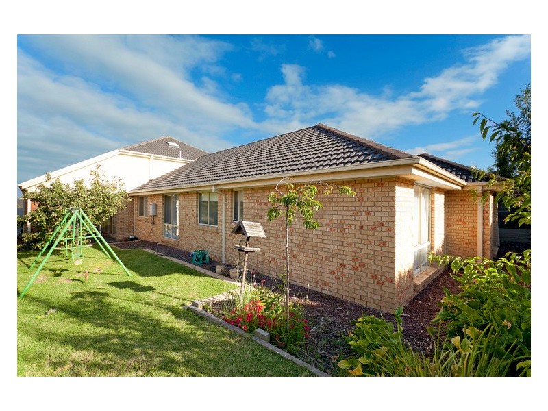 8 Bundoora Court, Narre Warren South VIC 3805