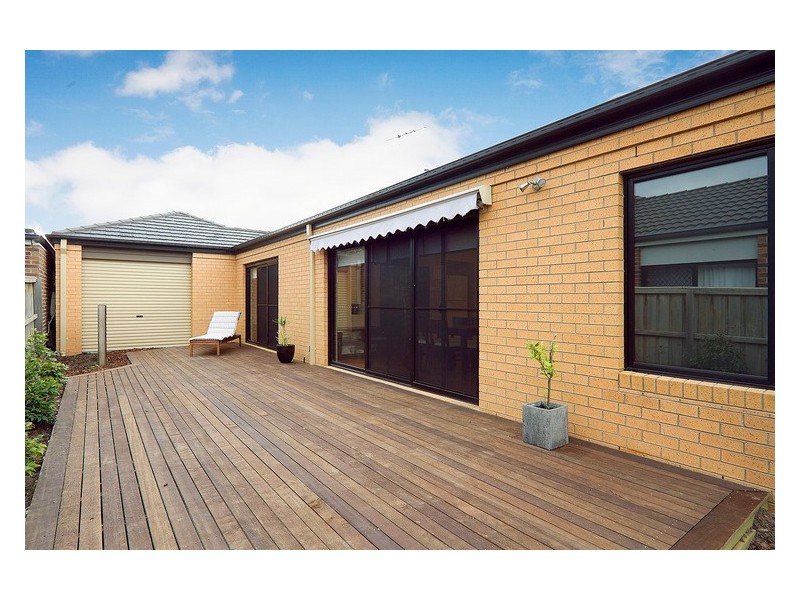 17 Montpelier Drive, Berwick VIC 3806