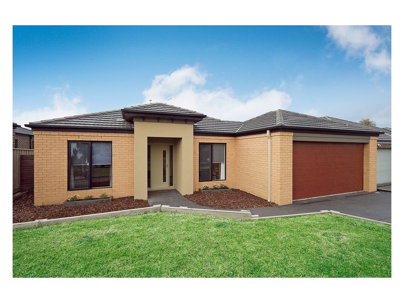 17 Montpelier Drive, Berwick VIC 3806