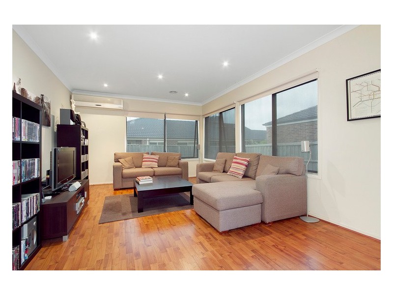 17 Montpelier Drive, Berwick VIC 3806