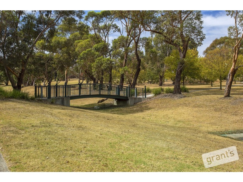 76 Wintersun Road, Berwick VIC 3806
