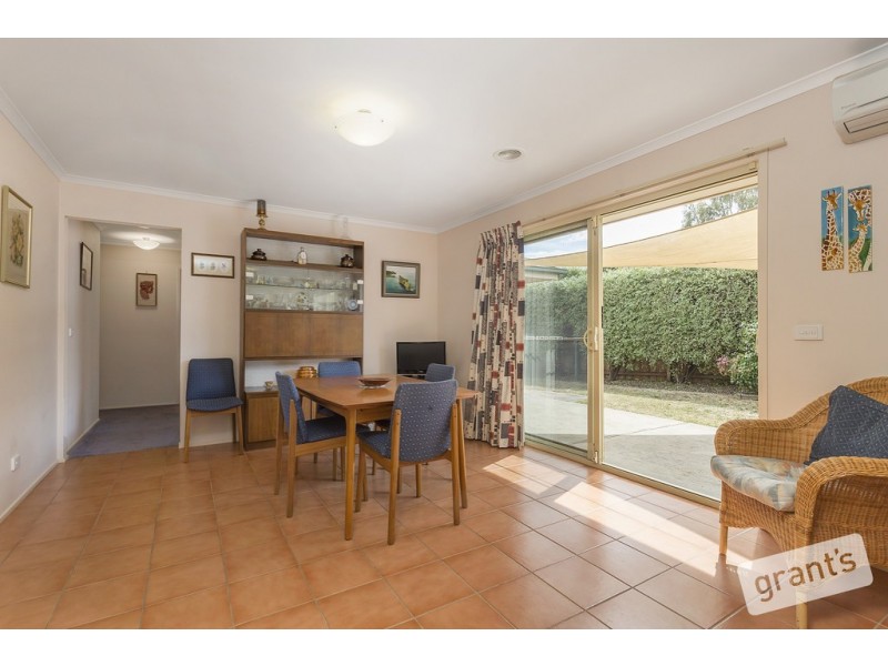 76 Wintersun Road, Berwick VIC 3806
