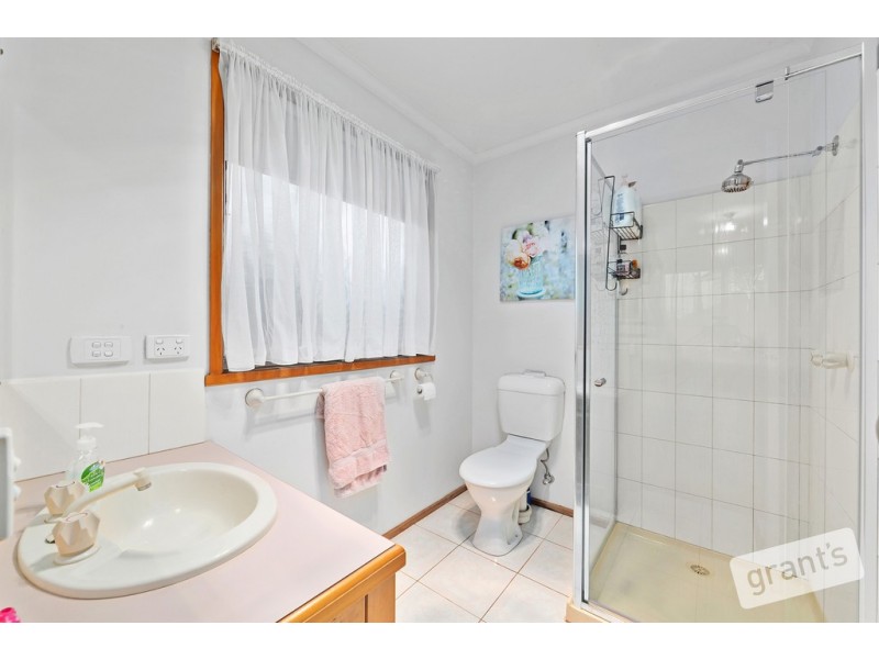 9 Cooney Close, Berwick VIC 3806