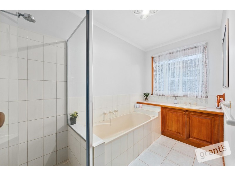 9 Cooney Close, Berwick VIC 3806