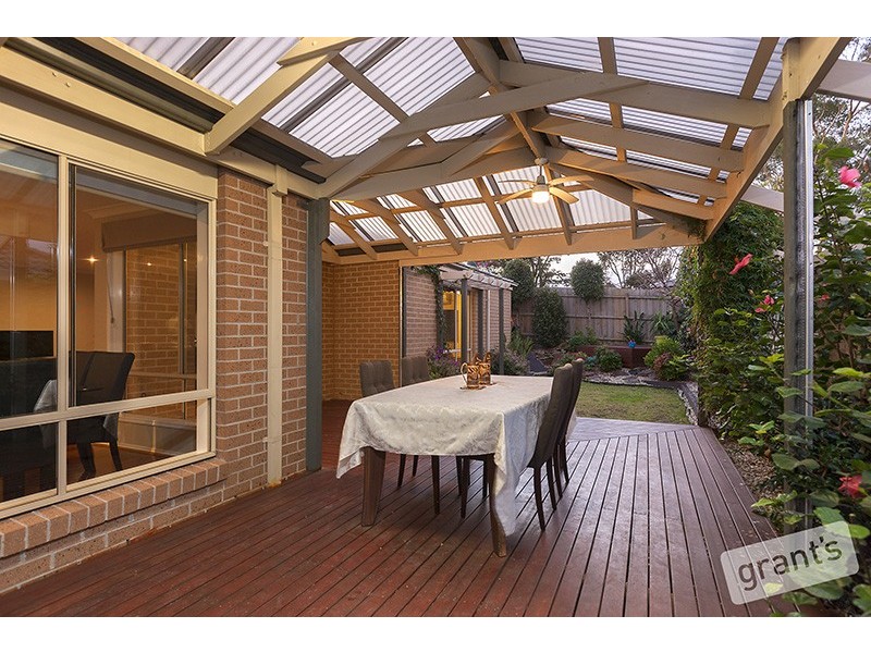 18 Daventry Court, Berwick VIC 3806