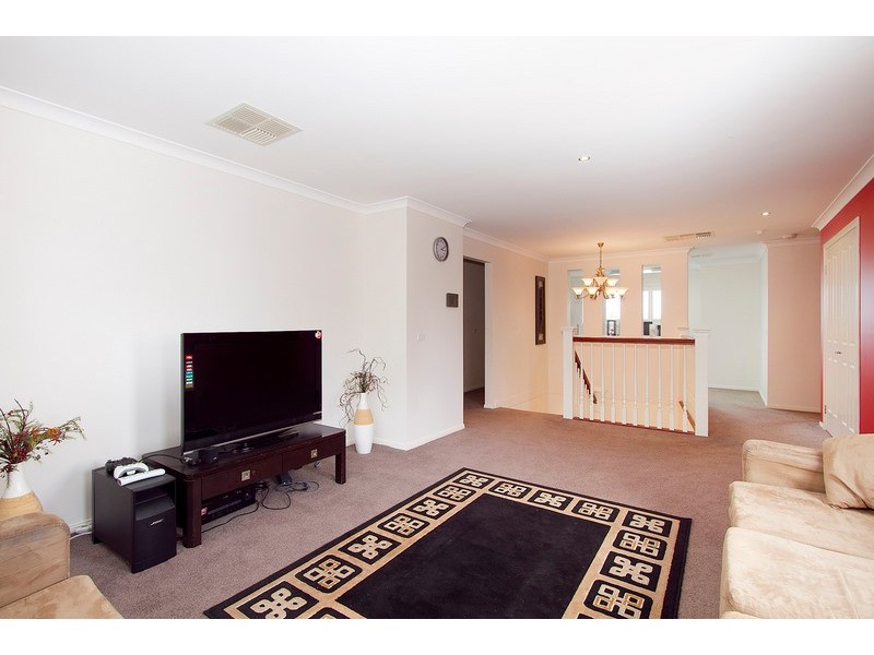 1 Misty Close, Berwick VIC 3806