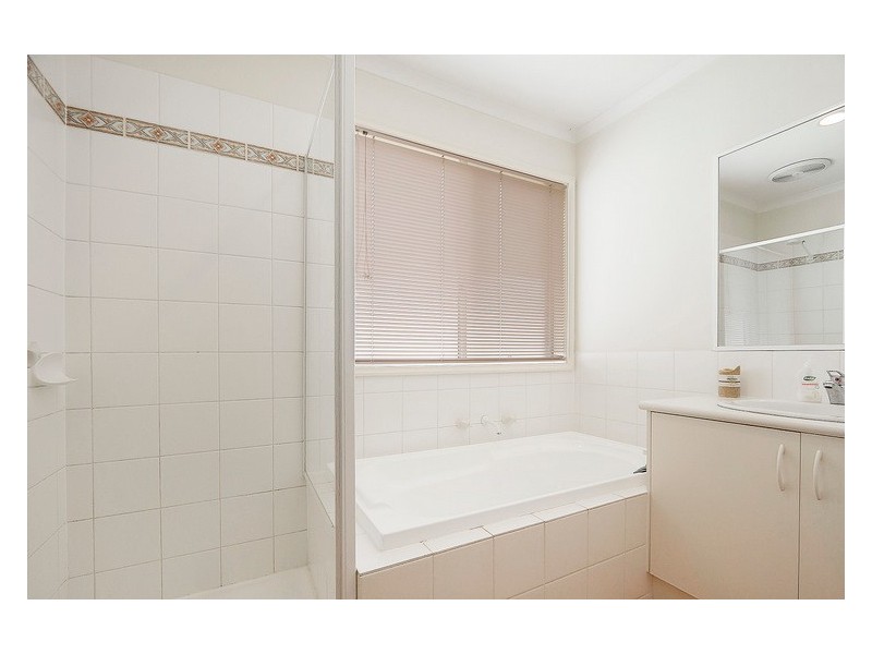 131a Bemersyde Drive, Berwick VIC 3806