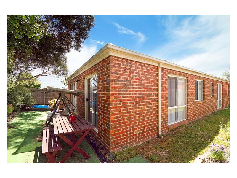 131a Bemersyde Drive, Berwick VIC 3806
