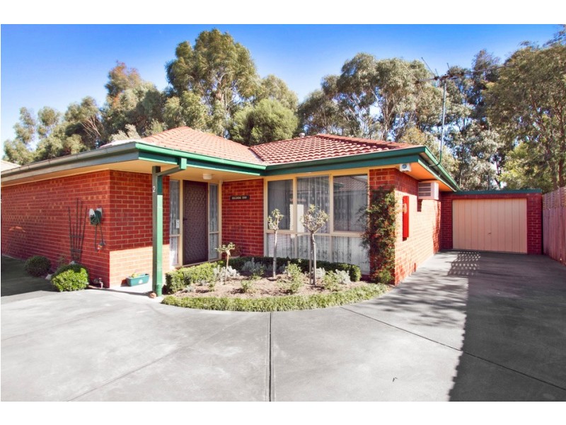 2/27 Florence Avenue, Berwick VIC 3806