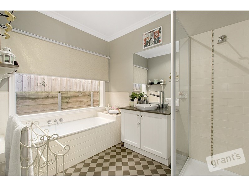 16 Lorne Court, Berwick VIC 3806