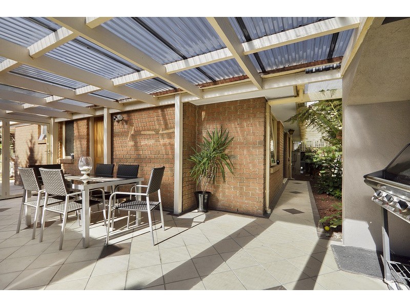 9 Narellan Drive, Hampton Park VIC 3976