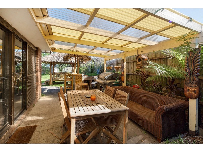 10 Clairmont Avenue, Cranbourne VIC 3977