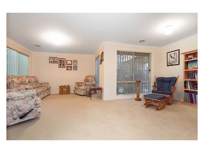 12 Mitchell Court, Berwick VIC 3806