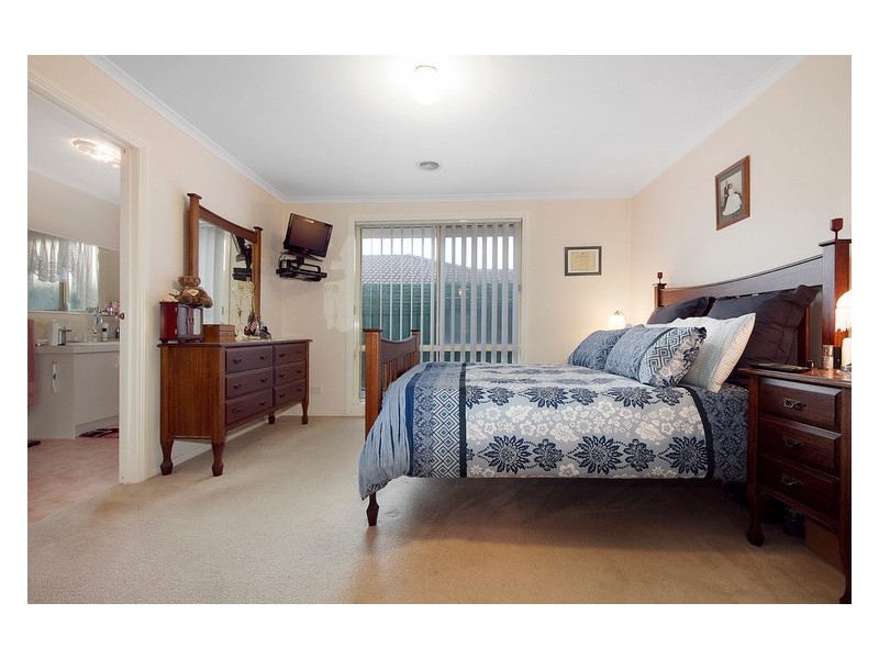 12 Mitchell Court, Berwick VIC 3806