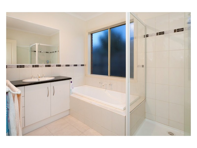 13 Vaucluse Street, Berwick VIC 3806