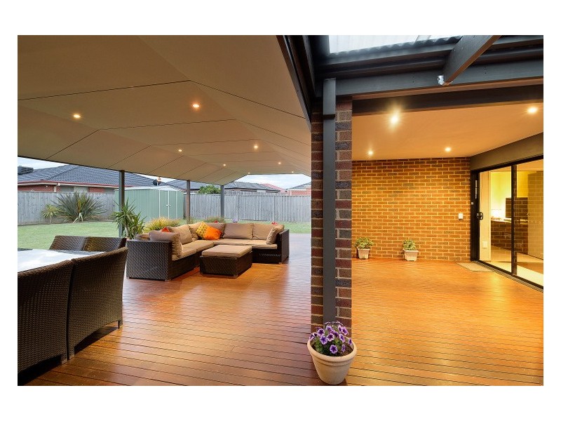 2 Flowerfield Court, Berwick VIC 3806