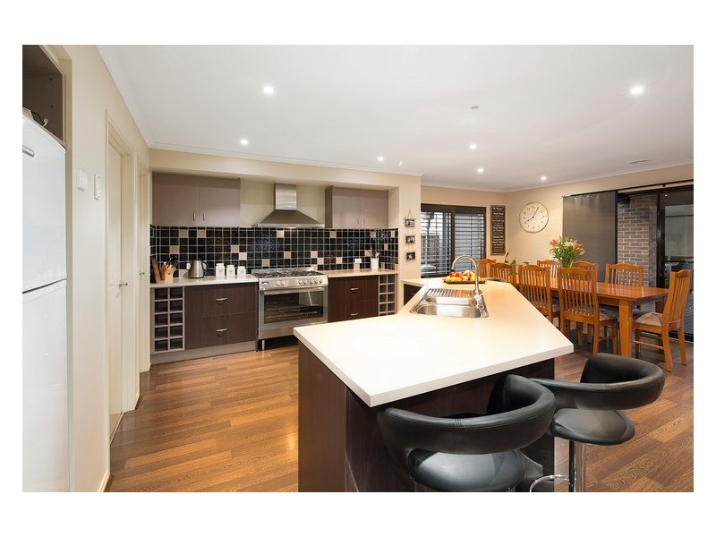 2 Flowerfield Court, Berwick VIC 3806