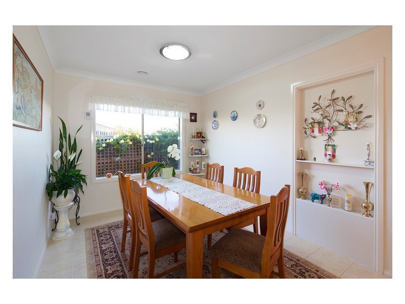 9 Talinga Court, Berwick VIC 3806