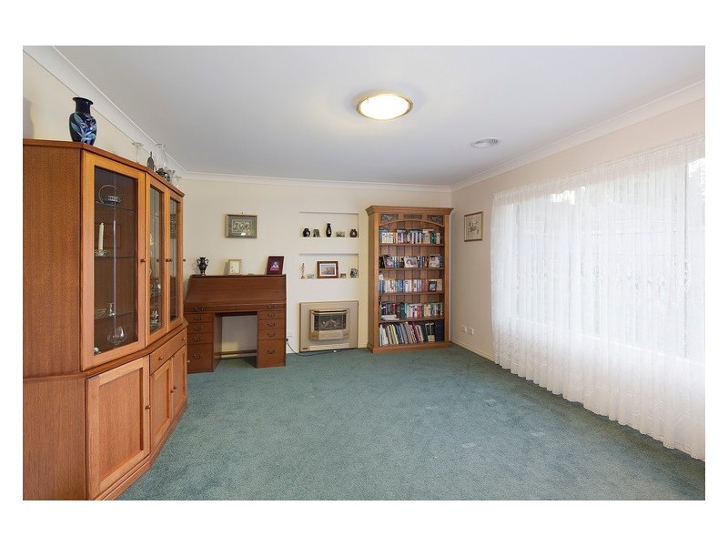 9 Talinga Court, Berwick VIC 3806