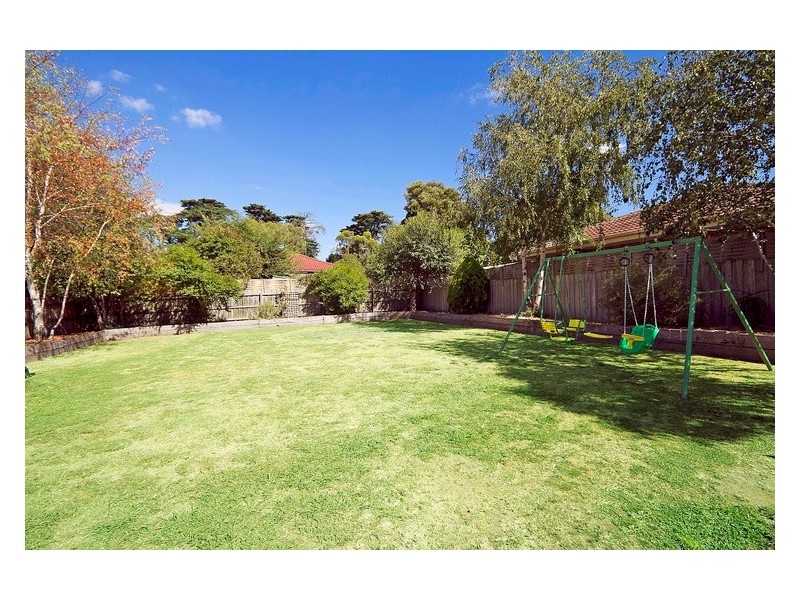 32 Warrawong Drive, Berwick VIC 3806