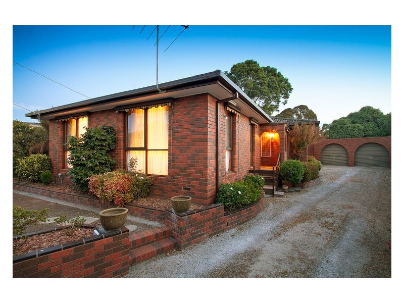 8 Rolstone Court, Narre Warren VIC 3805