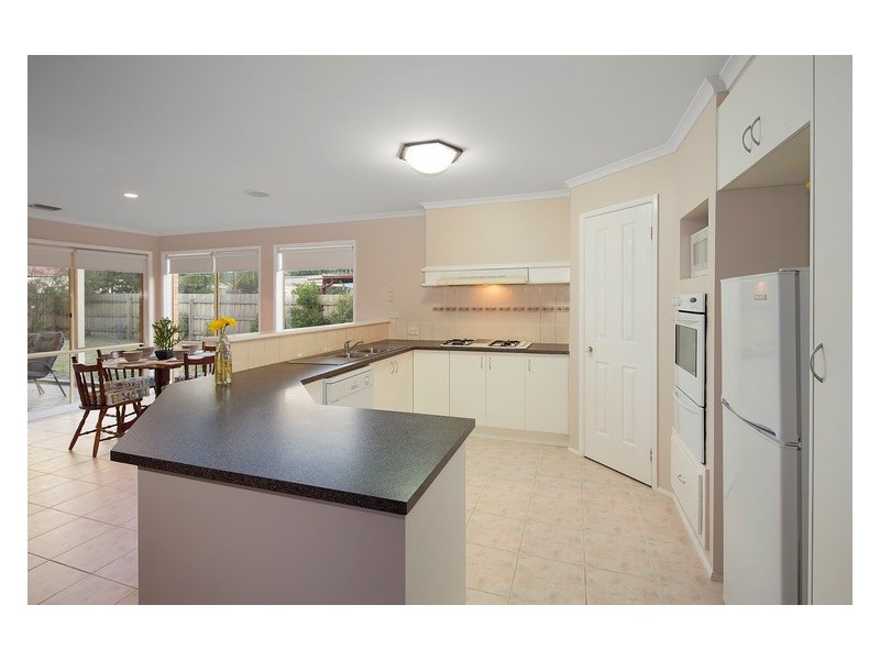 13 Cromford Crescent, Narre Warren South VIC 3805