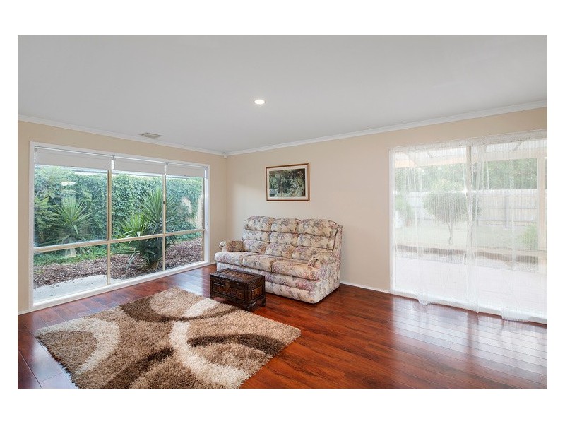 13 Cromford Crescent, Narre Warren South VIC 3805