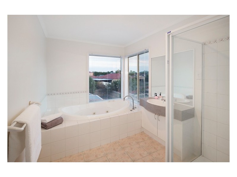 13 Cromford Crescent, Narre Warren South VIC 3805