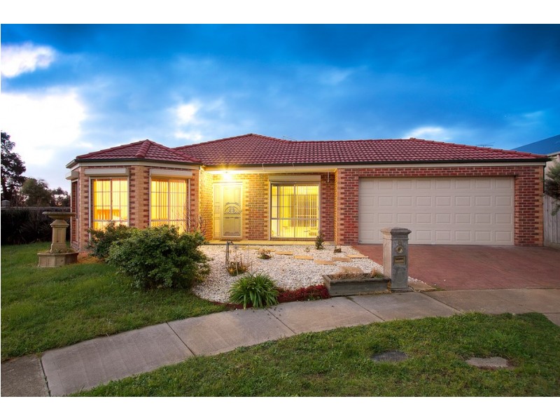 15 Aitken Court, Berwick VIC 3806