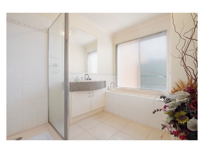 7 Royal Court, Narre Warren South VIC 3805