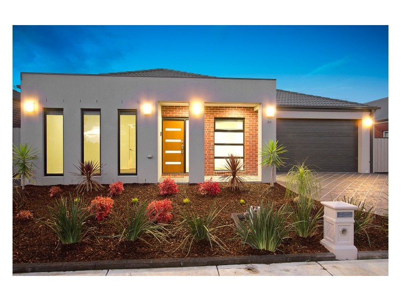 28 Bellerive Avenue, Officer VIC 3809