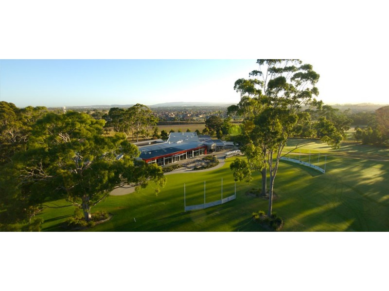 17 Fig Court, Cranbourne North VIC 3977