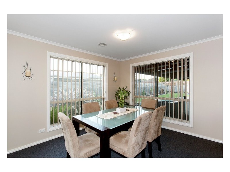 12 Chisholm Crescent, Narre Warren South VIC 3805