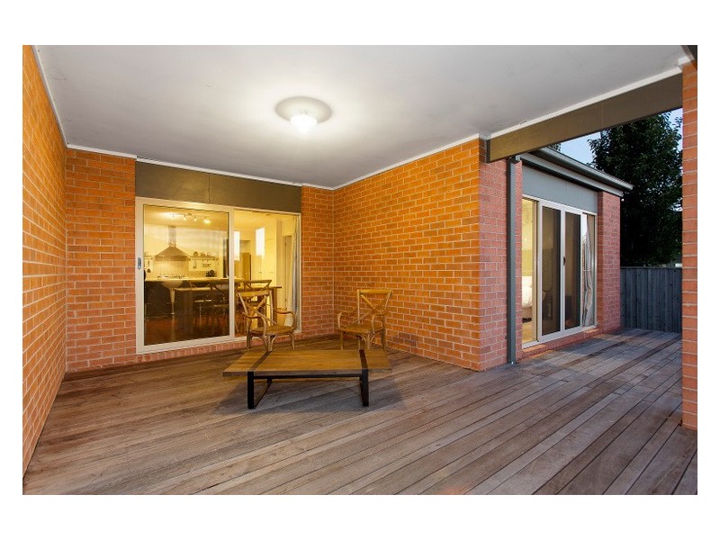 9 Emmett Avenue, Berwick VIC 3806