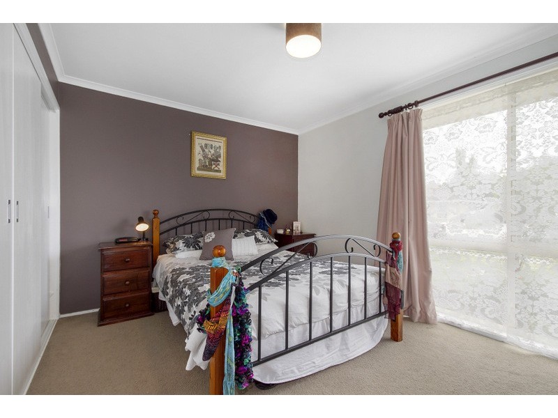 54 Ireland Avenue, Narre Warren VIC 3805