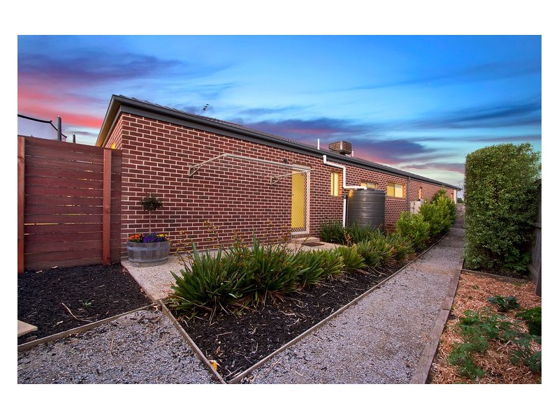 19 Bryn Mawr Boulevard, Berwick VIC 3806