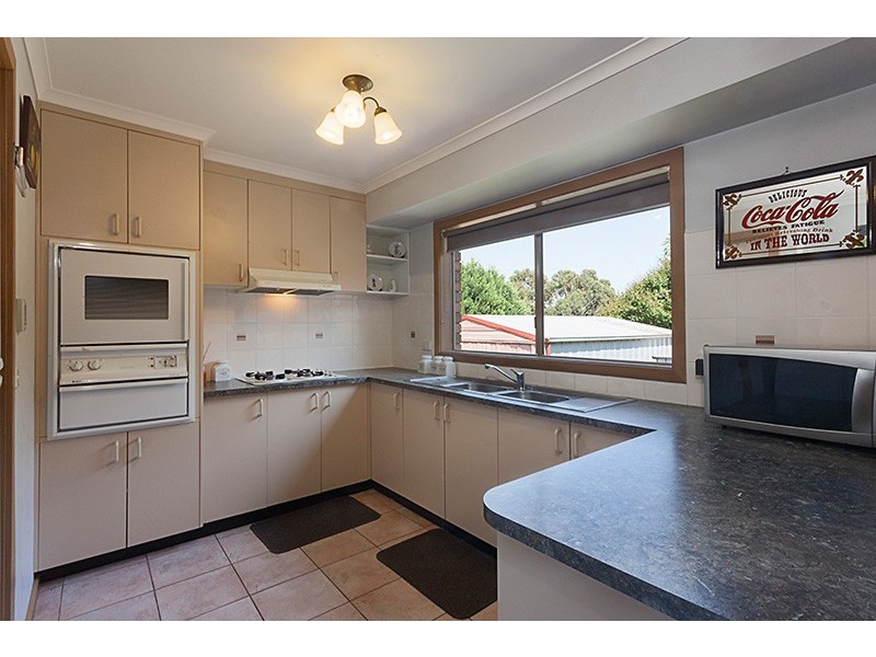 29 Leonard Avenue, Berwick VIC 3806