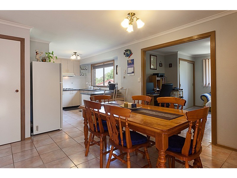 29 Leonard Avenue, Berwick VIC 3806